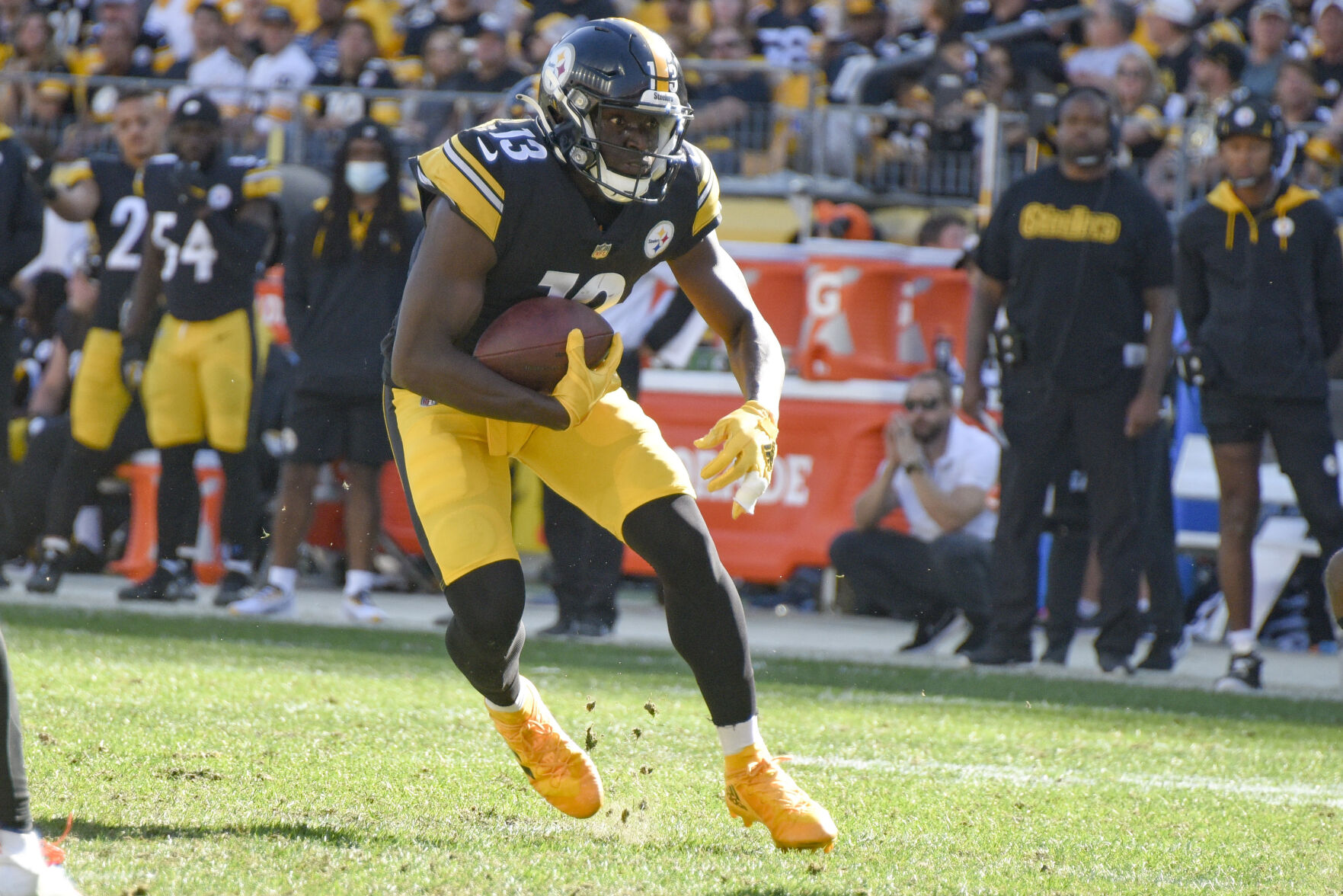Bengals Steelers Football